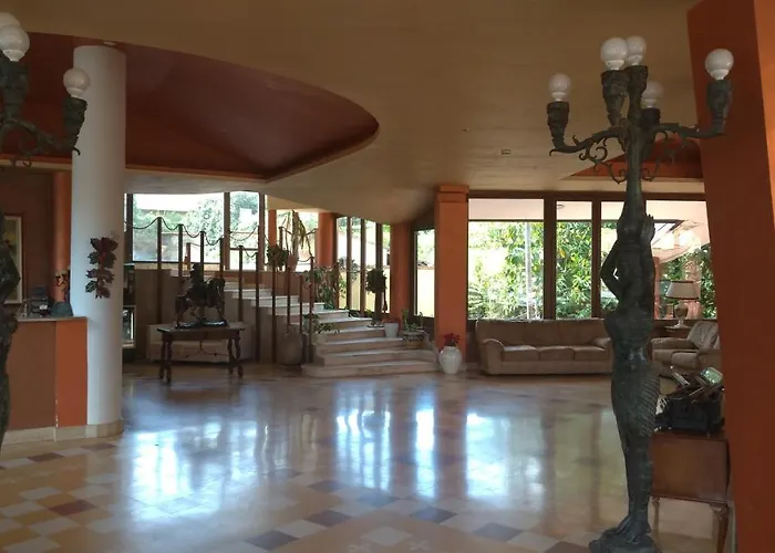 Szálloda Tk - Ex Ares San Giovanni la Punta