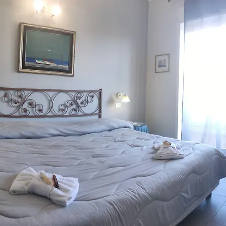 ホテル Tk - Ex Ares カターニア